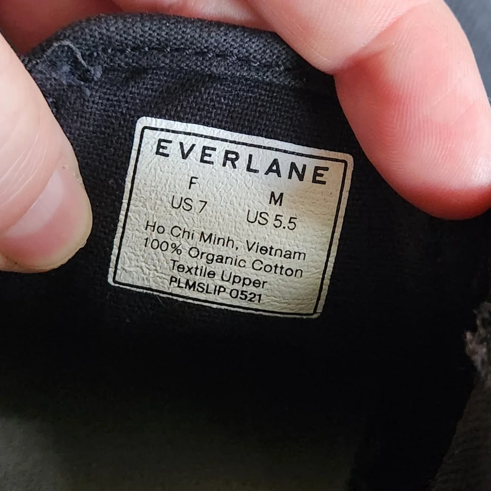 Everlane Black Canvas Slip-On Shoes Organic Womens Size 7 Mens 5.5 Unisex - Picture 9 of 10